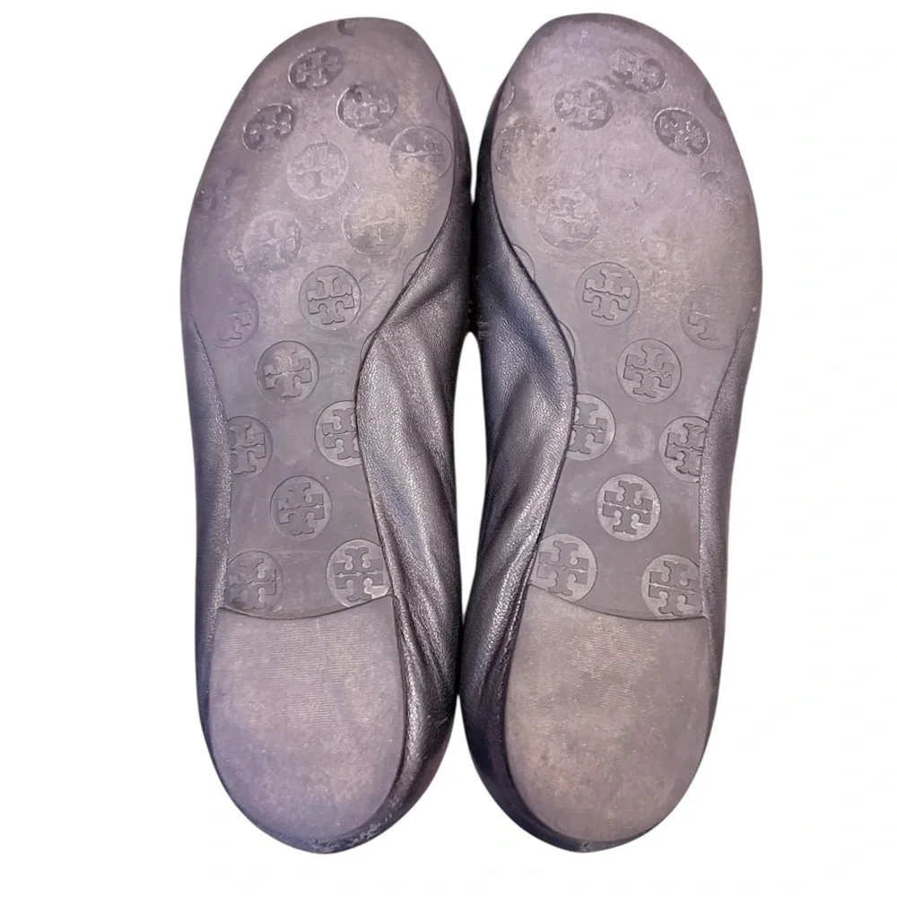 Tory Burch Women’s Black Classic Leather Ballet Flats with Silver Logo Buckle 9